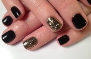 konta-nixia-short-nails-designs-moda-eisaimonadikigr