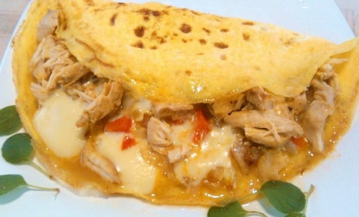 omeleta-kotopoulo-tiria-tiri-krema-galaktos-omeletes-auga-mageiriki-sintages-eisaimonadikigr