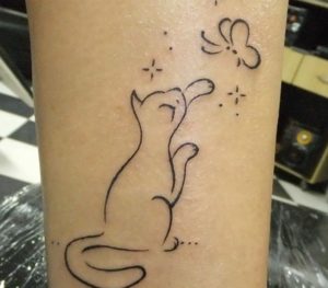 gata-paizei-petalouda-sxedia-tatouaz-cat-tattoos-eisaimonadikigr