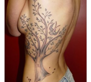 fisi-sxedia-dentra-tattoo-tatouaz-poulia-xelidonia-eisaimonadikigr