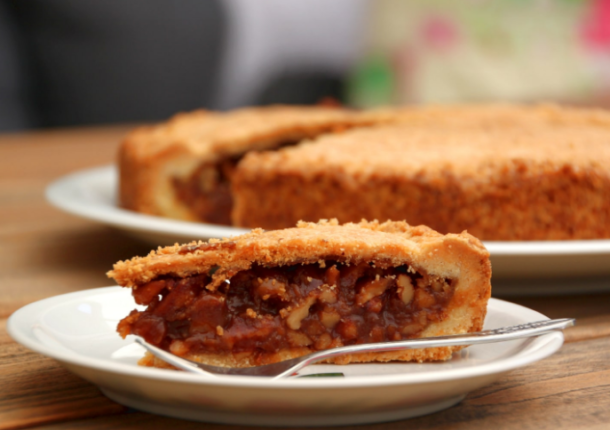 eukoli-karudopita-me-siropi-pites-glikes-tartes-zaxaroplastiki-eisaimonadikigr