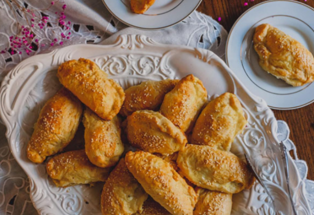 turopitakia-me-anthotiro-tiropitakia-tiri-pites-pitakia-sintages-eisaimonadikigr