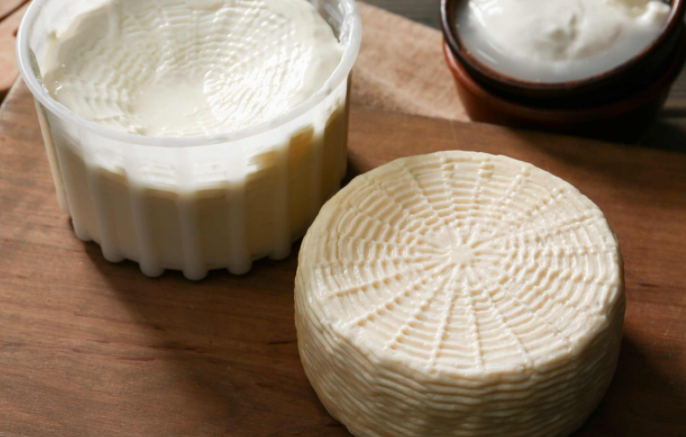 eukolo-spitiko-turi-liga-ilika-homemade-cheese-gala-sintages-mageiriki-eisaimonadikigr