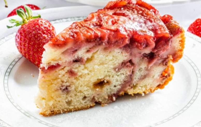 ugieino-keik-fraoulas-xoris-zaxari-strawberry-cake-ugieina-gluka-eisaimonadikigr