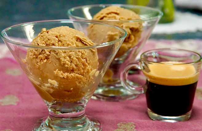 pagoto-cappuccino-ice-cream-liga-ilika-ugieino-eisaimonadikigr
