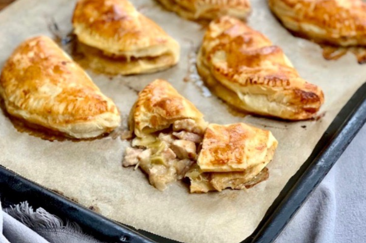 pitakia-me-kotopoulo-eukolo-sintagi-pites-eisaimonadikigr